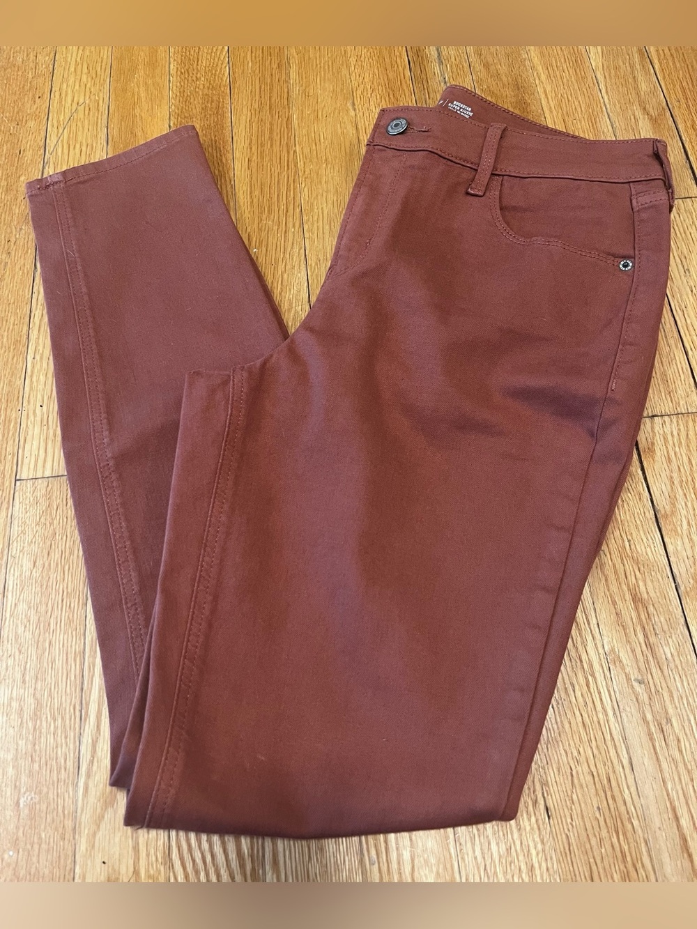 NWOT- Rockstar Super Skinny, Copper Rust colour, Old Navy, Womenβs size 12